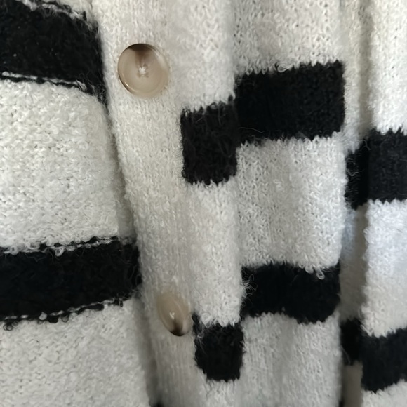 Maternity Sweater - Picture 4 of 4